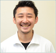 歯科医師：中村 鉄平